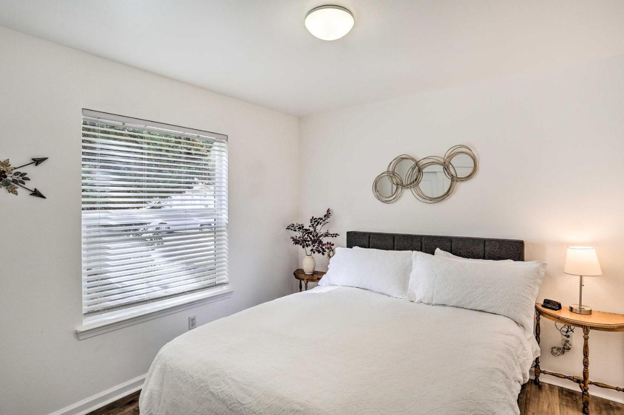 Mount Shasta Escape With Balcony About Walk To Dtwn Villa Eksteriør billede