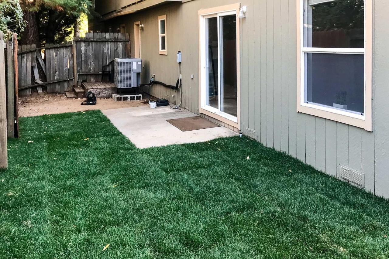 Mount Shasta Escape With Balcony About Walk To Dtwn Villa Eksteriør billede